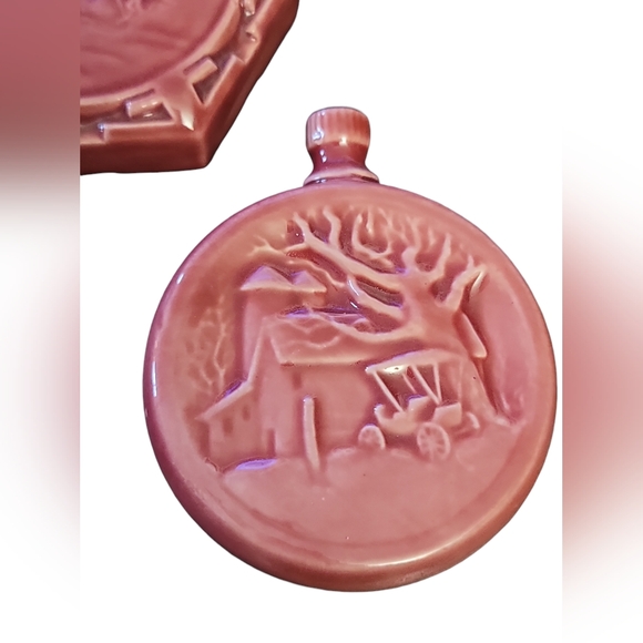 Vintage Duncan Ceramic Red Ornaments Country Winter Scenes Double Sided - Picture 3 of 8